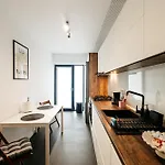 Core Timpuri Noi * Bukurešť